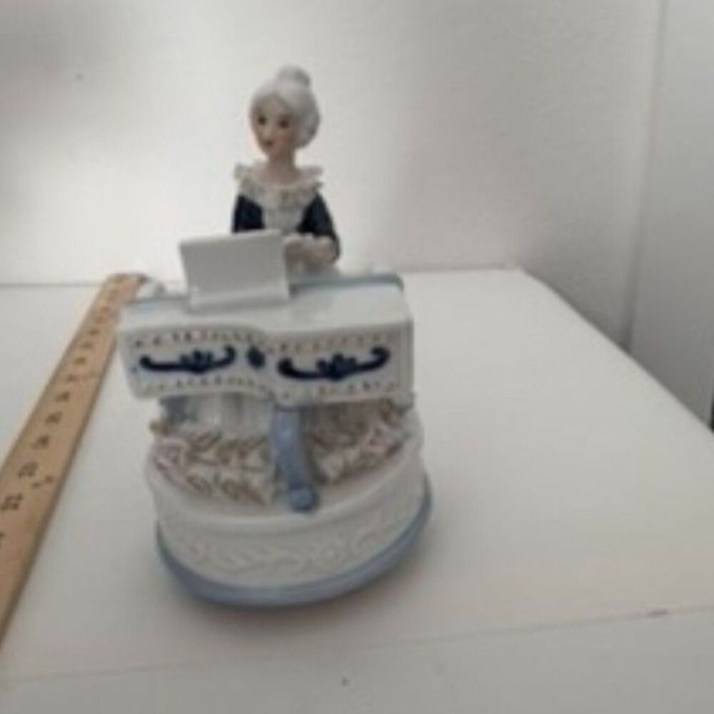 vtg Porcelain Victorian Lady at Piano music box